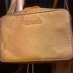 Gold, Cross body Micheal Kors bag
